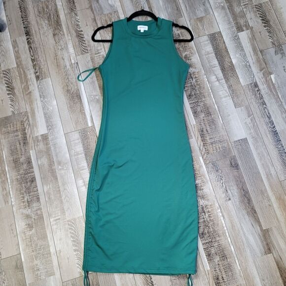 Revolve Superdown Cory Green Ruched Side Dress Size Medium - Picture 2 of 8